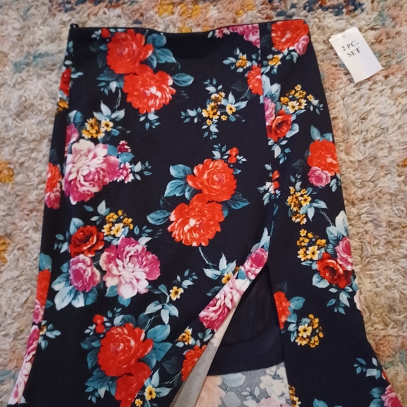 Two Piece Skirt & Crop Top Set • B. Darlin Brand • Size 7/8 • NWT - Picture 5 of 13